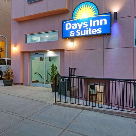 Days Inn & Suites By Wyndham Ozone Park/Jfk Airport New York Exterior foto