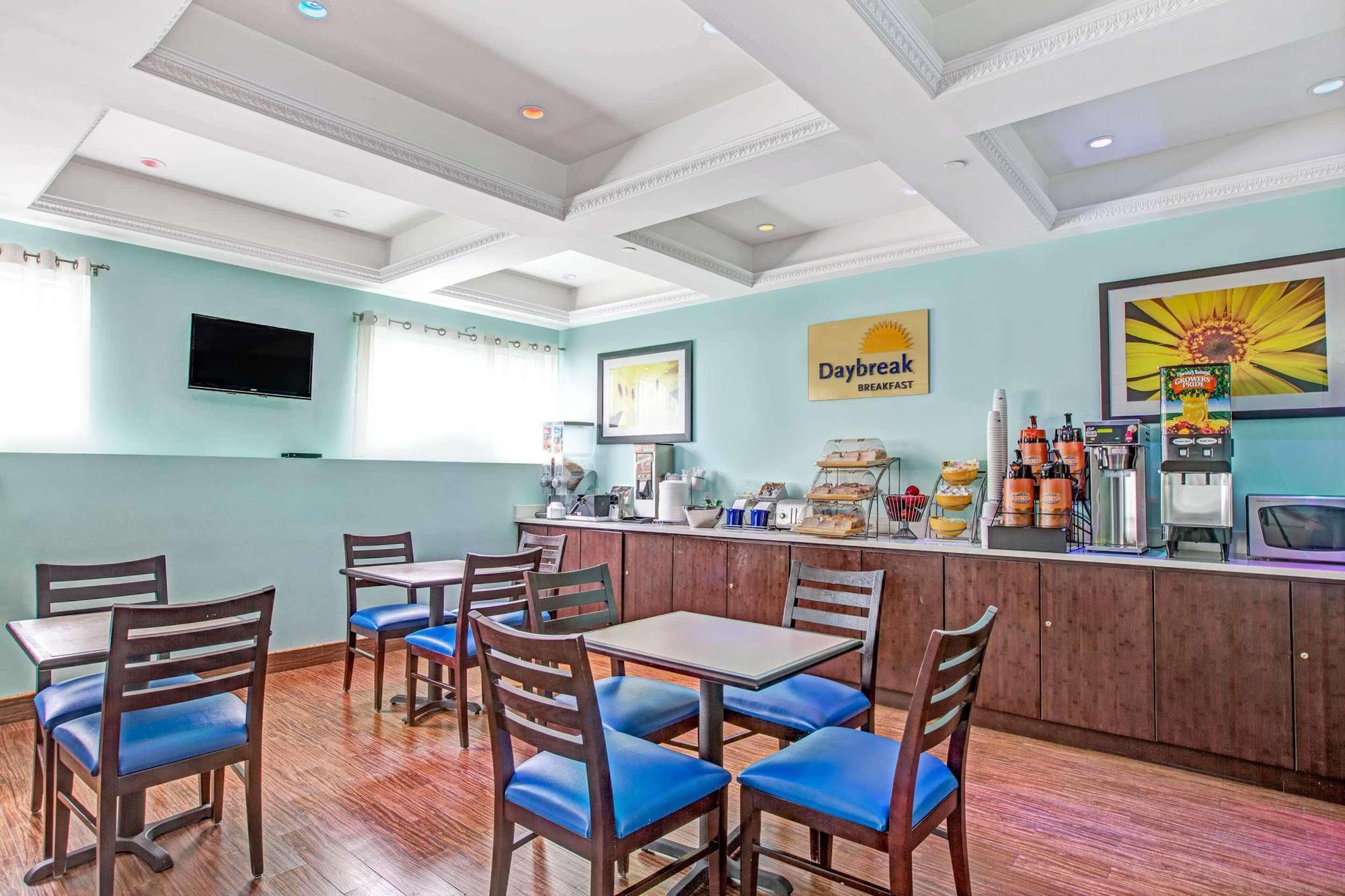 Days Inn & Suites By Wyndham Ozone Park/Jfk Airport New York Exterior foto